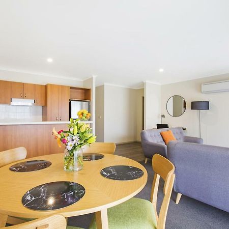 Aparthotel Quest Tamworth Esterno foto