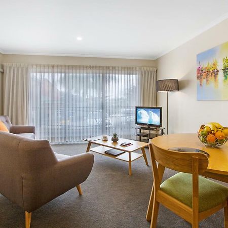 Aparthotel Quest Tamworth Esterno foto