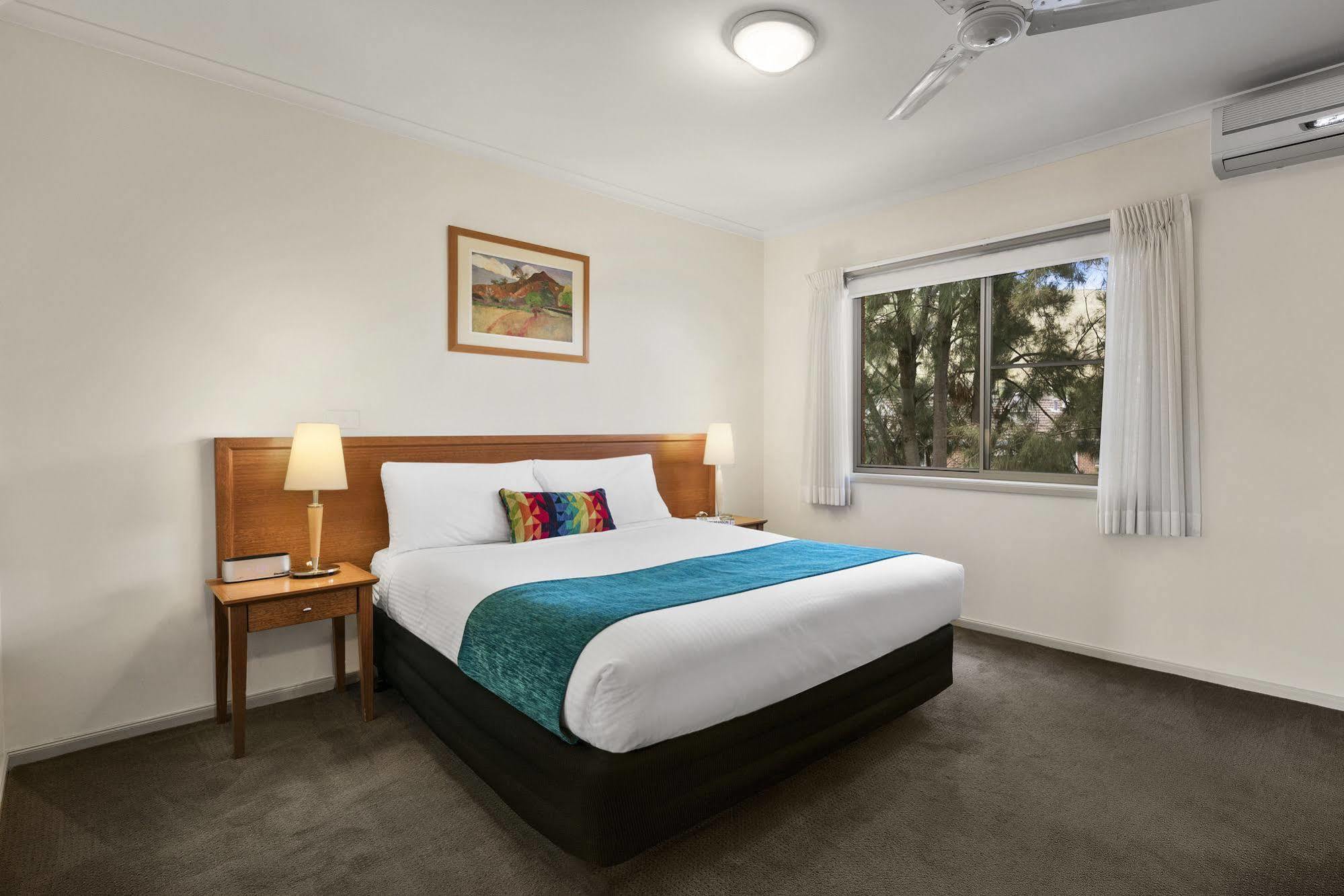 Aparthotel Quest Tamworth Esterno foto