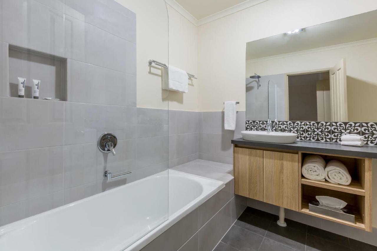 Aparthotel Quest Tamworth Esterno foto