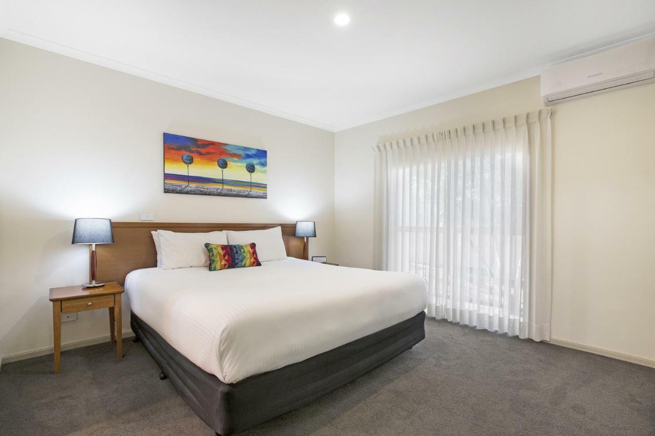 Aparthotel Quest Tamworth Esterno foto