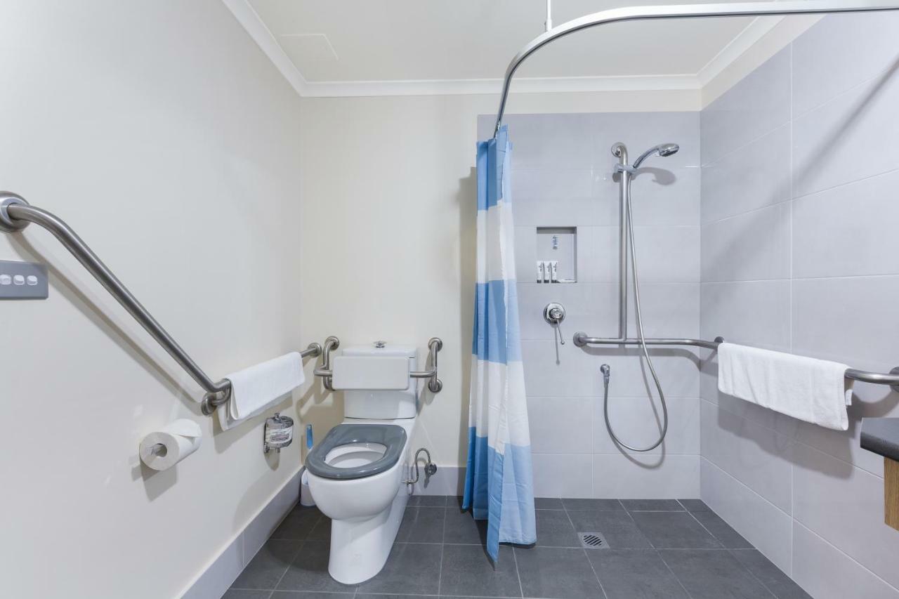 Aparthotel Quest Tamworth Esterno foto